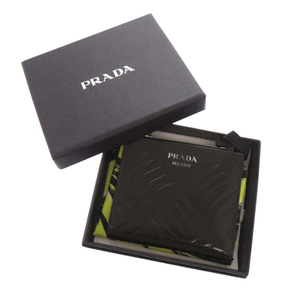 Excellent Condition Prada Logo Compact Wallet In … - image 2